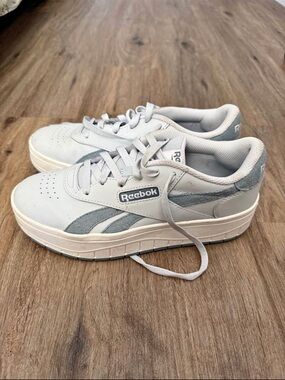Reebok Low-Top Sneakers in Light Gray and Pale Blue Suede